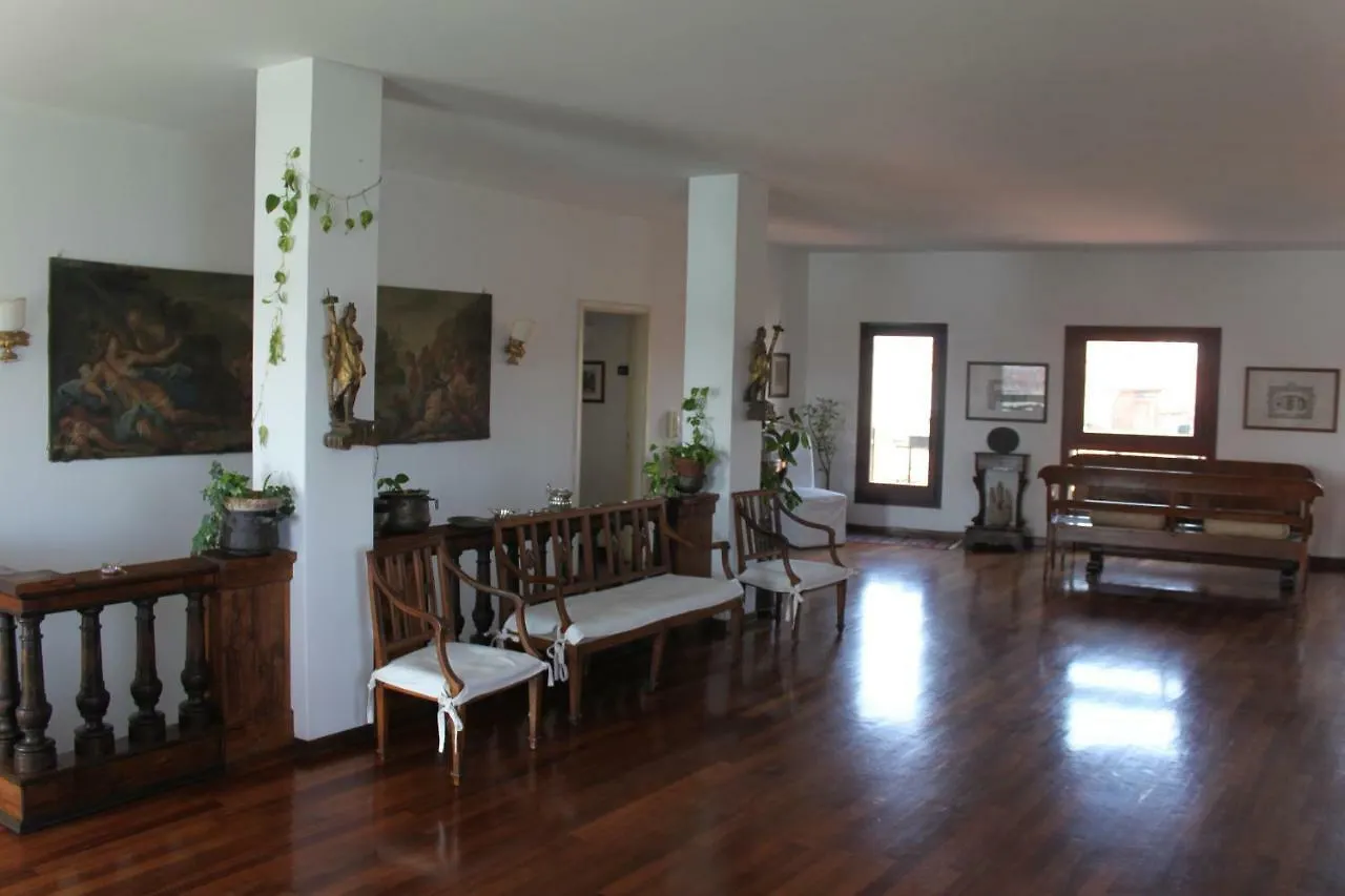 Mimi'S Loft Apartment Venice